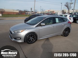 Used 2015 Ford Focus SE w/ SE Sport Package image 1