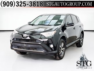 Used 2018 Toyota RAV4 XLE image 1