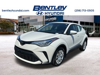 Used 2020 Toyota C-HR LE image 1