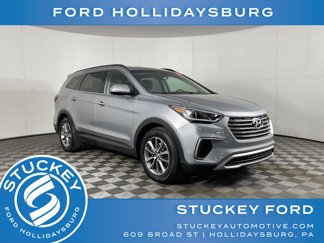 Used 2017 Hyundai Santa Fe SE image 1