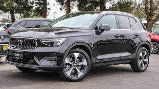 New 2025 Volvo XC40 B5 Core w/ Protection Package Premier image 1