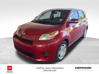 Used 2013 Scion xD image 1