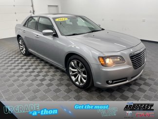 Used 2014 Chrysler 300 S image 1