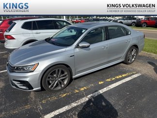 Used 2019 Volkswagen Passat 2.0T SE R-Line image 1