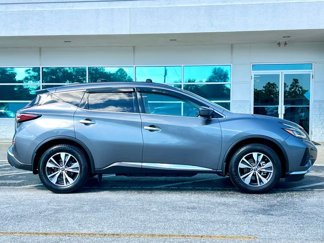 Used 2023 Nissan Murano SV video 3