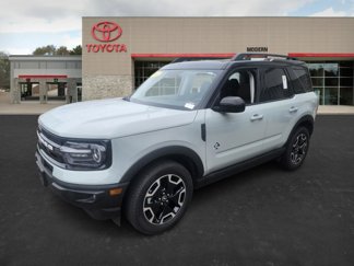 Used 2022 Ford Bronco Sport Outer Banks w/ Tech Package image 1