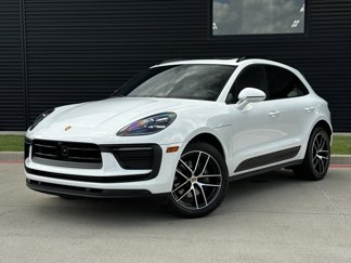 Used 2024 Porsche Macan image 1