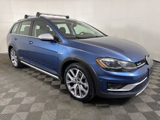 Used 2018 Volkswagen Golf Alltrack SEL image 1
