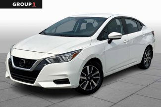 Used 2021 Nissan Versa SV image 1
