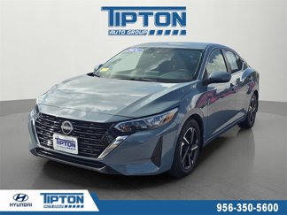 Used 2024 Nissan Sentra SV image 1