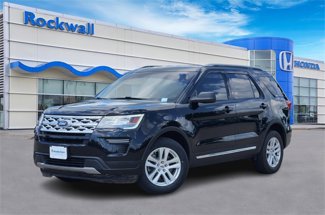 Used 2018 Ford Explorer XLT image 1