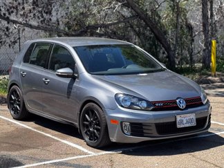 Used 2011 Volkswagen Golf 4-Door image 1
