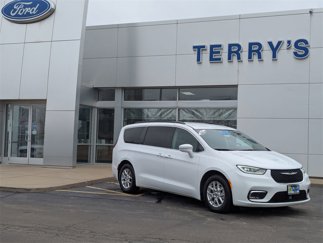 Used 2022 Chrysler Pacifica Touring-L image 1