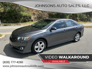 Used 2013 Toyota Camry SE image 1
