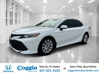 Used 2019 Toyota Camry LE image 1