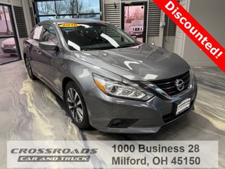 Used 2016 Nissan Altima 2.5 SV image 1