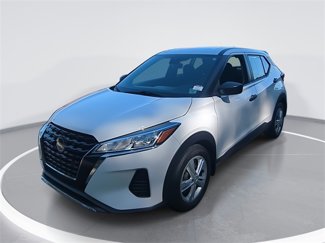 Used 2022 Nissan Kicks S w/ Interior Electronics Package image 1