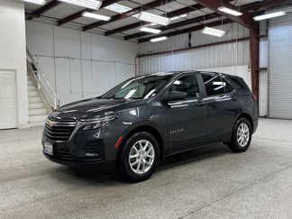 Used 2022 Chevrolet Equinox LS image 1
