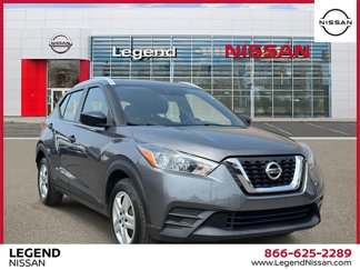 Used 2019 Nissan Kicks S image 1