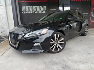 Used 2020 Nissan Altima 2.5 SR image 1