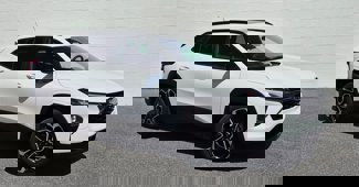 New 2025 Chevrolet Trax RS w/ Sunroof Package image 1