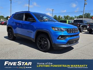 New 2025 Jeep Compass Latitude image 1