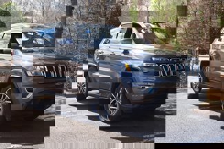 Used 2020 Jeep Grand Cherokee Laredo w/ Laredo X Package image 1