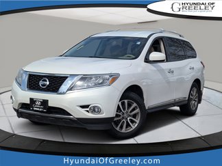 Used 2013 Nissan Pathfinder SL image 1