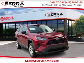 Used 2021 Toyota RAV4 LE image 1