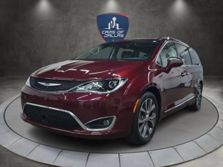 Used 2017 Chrysler Pacifica Limited image 1