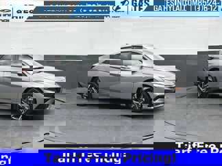 New 2025 Hyundai Elantra SEL image 1