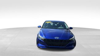 Used 2023 Hyundai Elantra SEL video 2