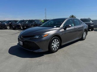 Used 2020 Toyota Camry LE image 1