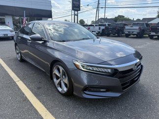 Used 2018 Honda Accord Touring image 1