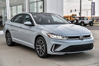 New 2025 Volkswagen Jetta SE image 1
