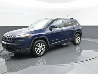 Used 2016 Jeep Cherokee Latitude w/ Cold Weather Group image 1