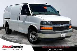 Used 2017 Chevrolet Express 2500 image 1
