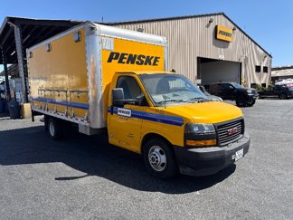 Used 2018 GMC Savana 4500 w/ Driver Convenience Package image 1
