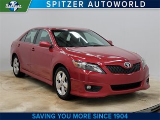 Used 2010 Toyota Camry SE image 1