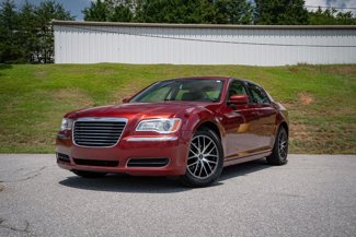 Used 2013 Chrysler 300 image 1