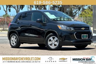 Used 2022 Chevrolet Trax LS w/ Tint and Cruise Package image 1