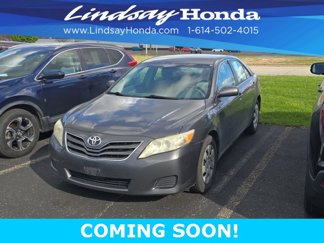Used 2011 Toyota Camry LE image 1