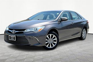 Used 2017 Toyota Camry XLE image 1
