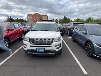 Used 2017 Ford Explorer XLT w/ Equipment Group 201A image 1