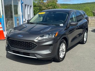 Used 2020 Ford Escape SE image 1