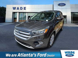 Used 2017 Ford Escape SE image 1