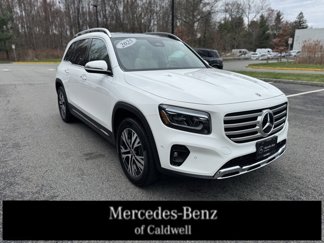 Used 2025 Mercedes-Benz GLB 250 4MATIC image 1
