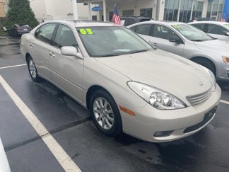 Used 2003 Lexus ES 330 image 1