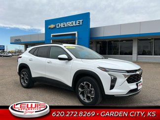 Certified 2024 Chevrolet Trax LT w/ Driver Confidence Package image 1