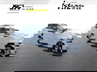Used 2023 Chevrolet Malibu LT image 1